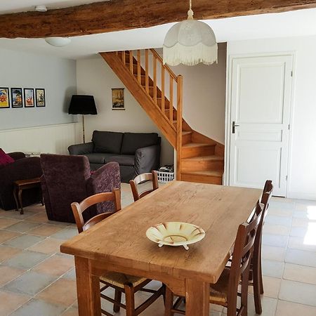 Domaine De Chantageasse Asnieres-la-Giraud Ruang foto